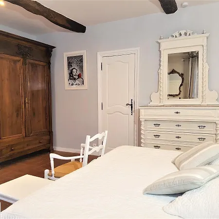 With Charm, Quiet, Kitchen, Sw Pool. 3* Grasse