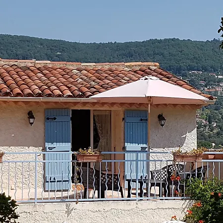 Bed and breakfast With Charm, Quiet, Kitchen, Sw Pool.